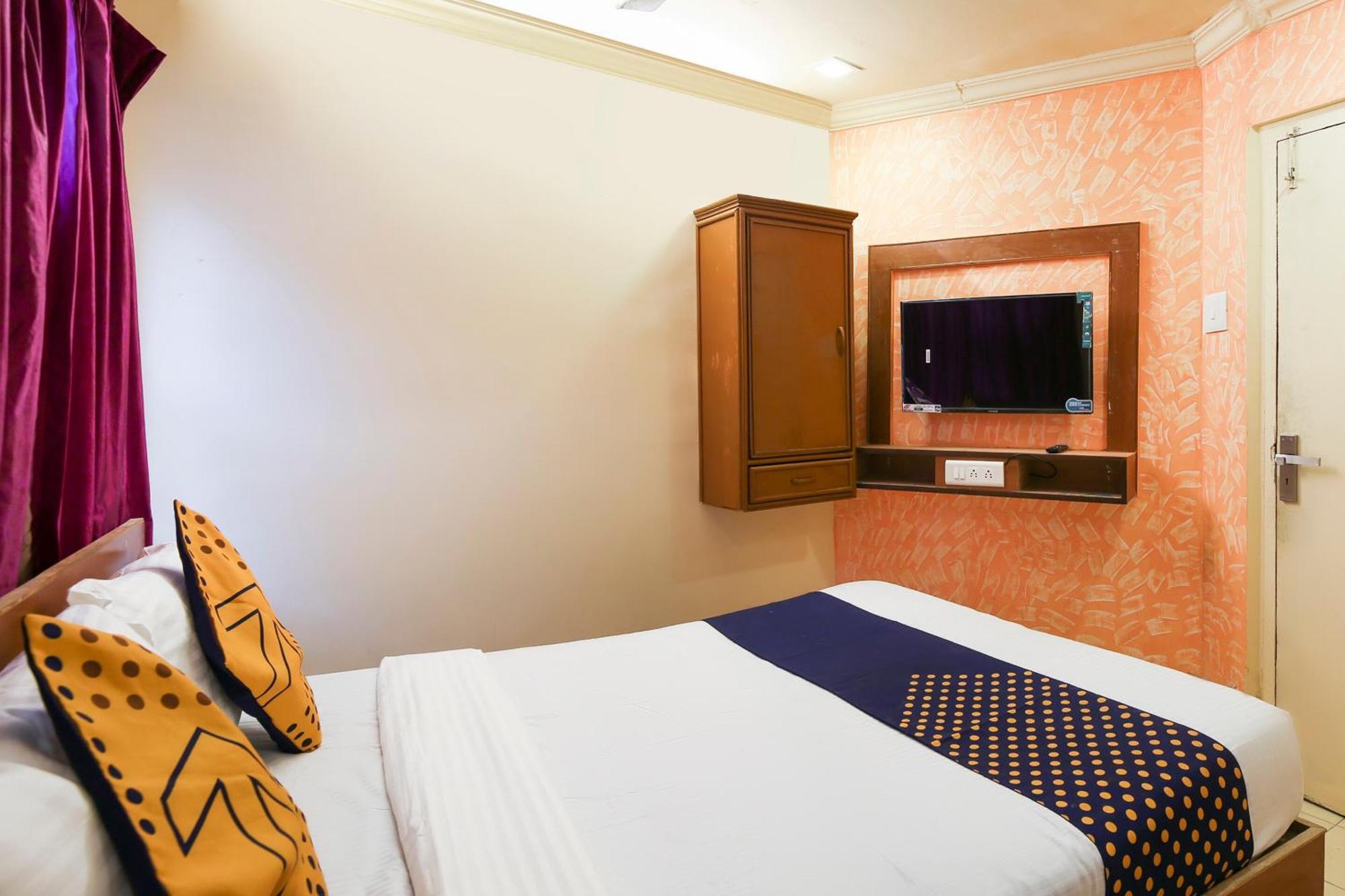 Hotel O Super Guest House Ahmedabad Eksteriør billede